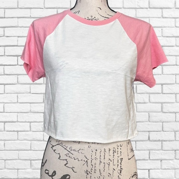 Aerie Women XS Pink White Raglan Baseball Tee Short Sleeve Cropped Raw Hem Shirt - Picture 2 of 5
